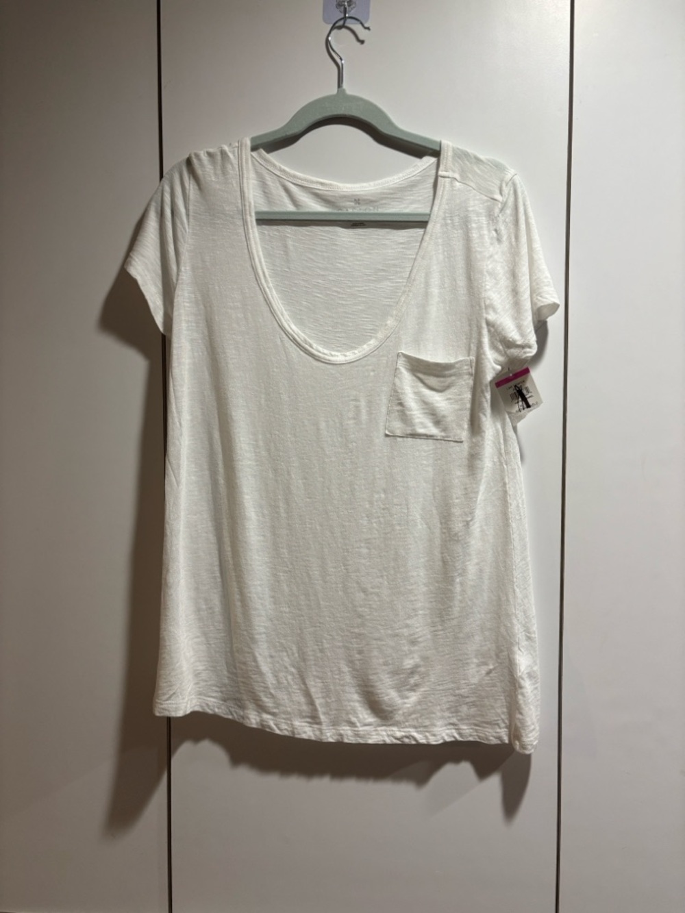 Caslon White Scoop Pocket Short Sleeve Tee